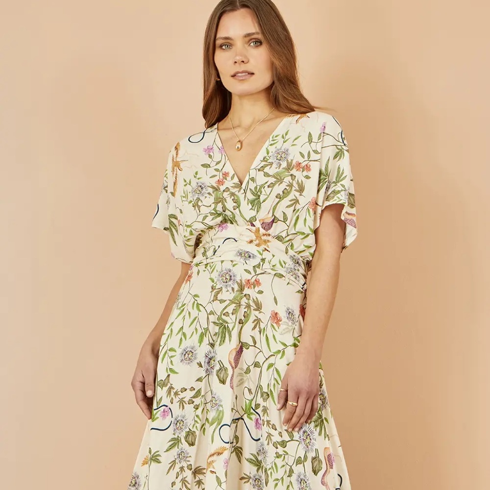 NWT - Yumi Ivory Floral Print Ruched Waist Midi Dress with Kimono Sleeves